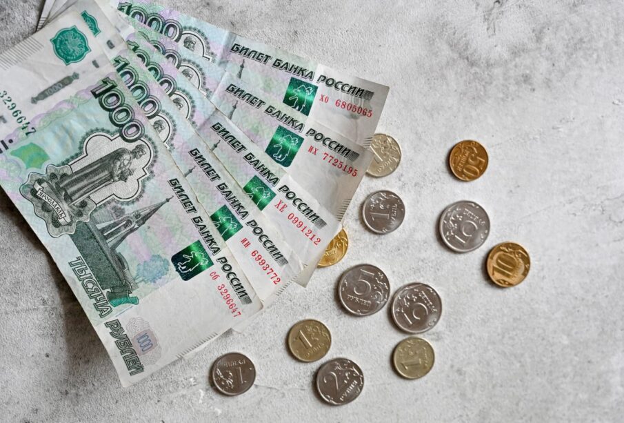 Gás da Rússia deve ser pago em rublos, decide Putin 65 GÁS DA RÚSSIA