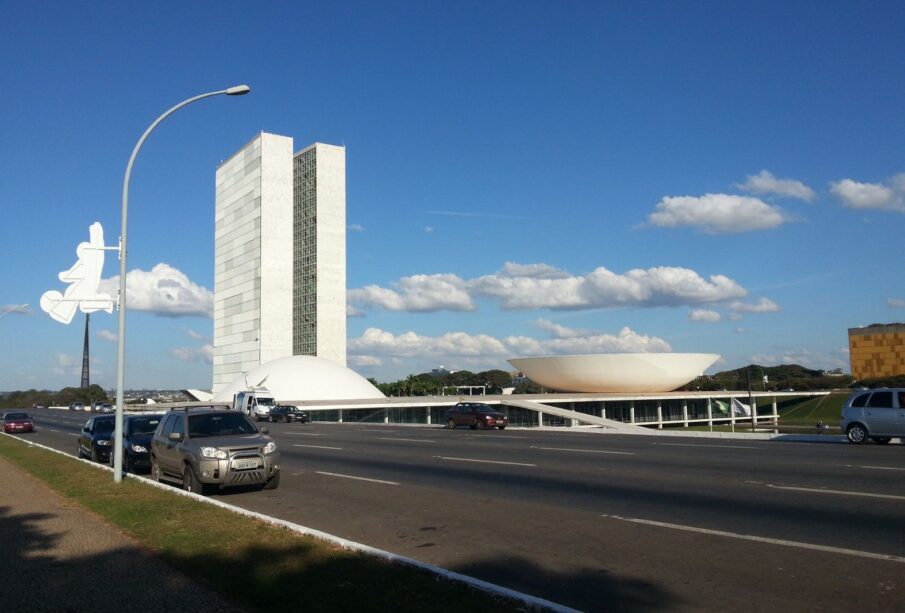 Leis que não pegam 65 LEIS QUE NÃO PEGAM