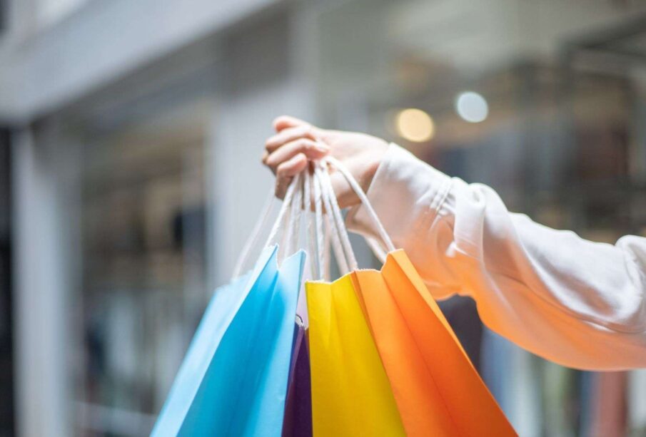 Atividade do comércio avança 5,1% em 2023 65 ATIVIDADE DO COMÉRCIO