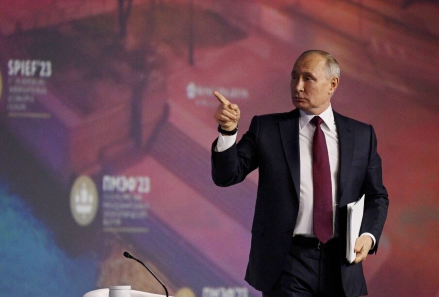 Putin atualiza situação do conflito Rússia Ucrânia em Fórum de São Petersburgo 65 RUSSIA FORUM UCRANIA CONFLITO