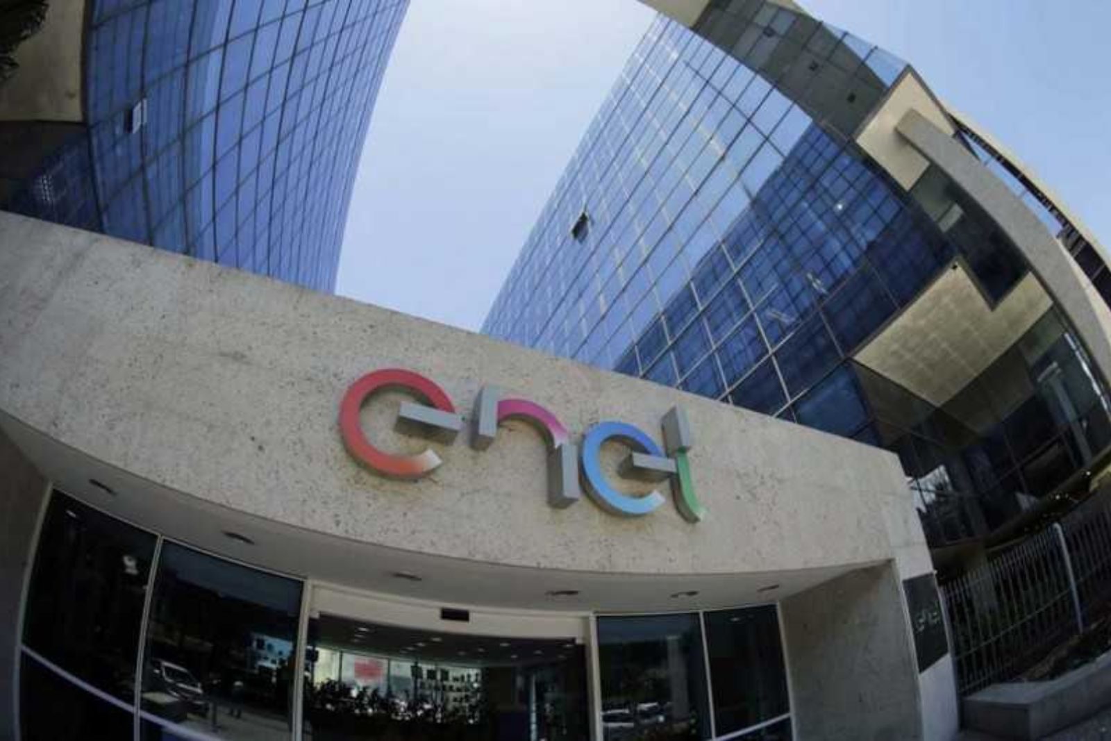 Prefeito de SP Enel taxa enterrar cabos