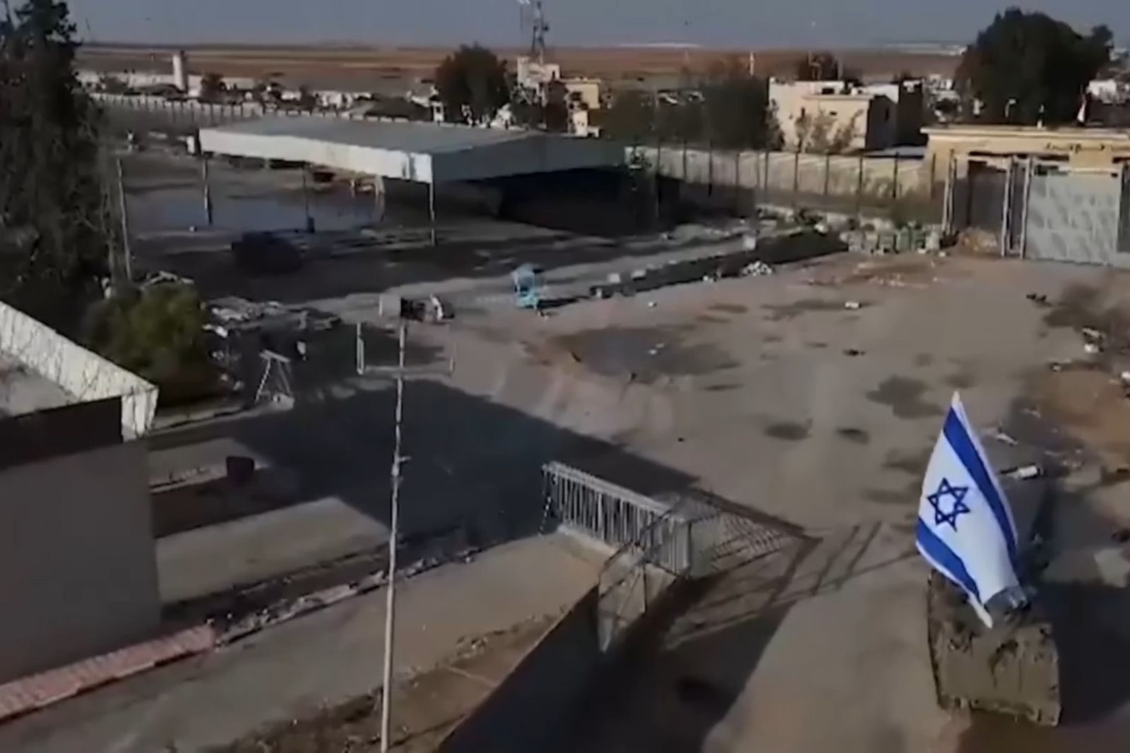 Tanques israelenses entram em Rafah Tanques israelenses entram em Rafah