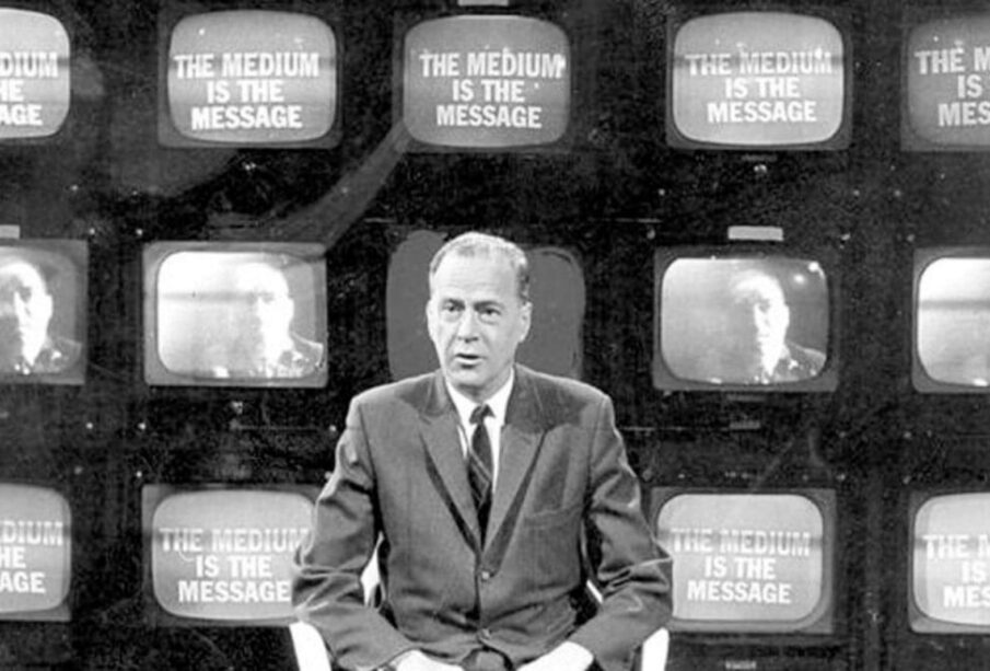 Marshall McLuhan: o visionário que previu as redes sociais 65 MARSHALL MCLUHAN REDES SOCIAIS