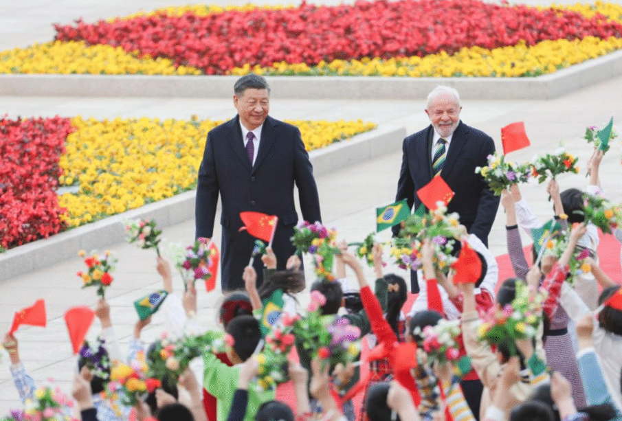 Relações entre Brasil e China fortalecidas em visita de Lula ao país 65 RELACOES