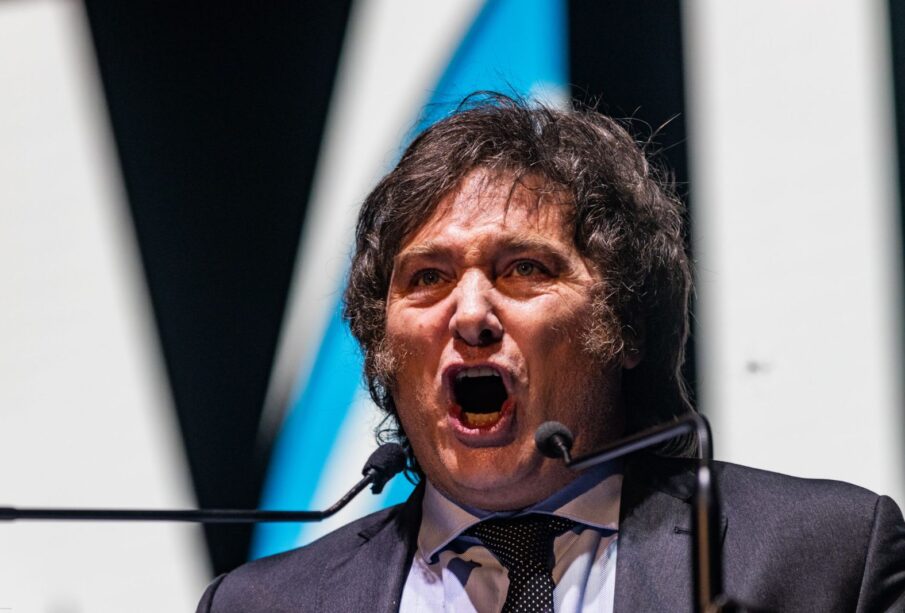 Javier Milei: Presidente argentino atacado em público 65 JAVIER MILEI