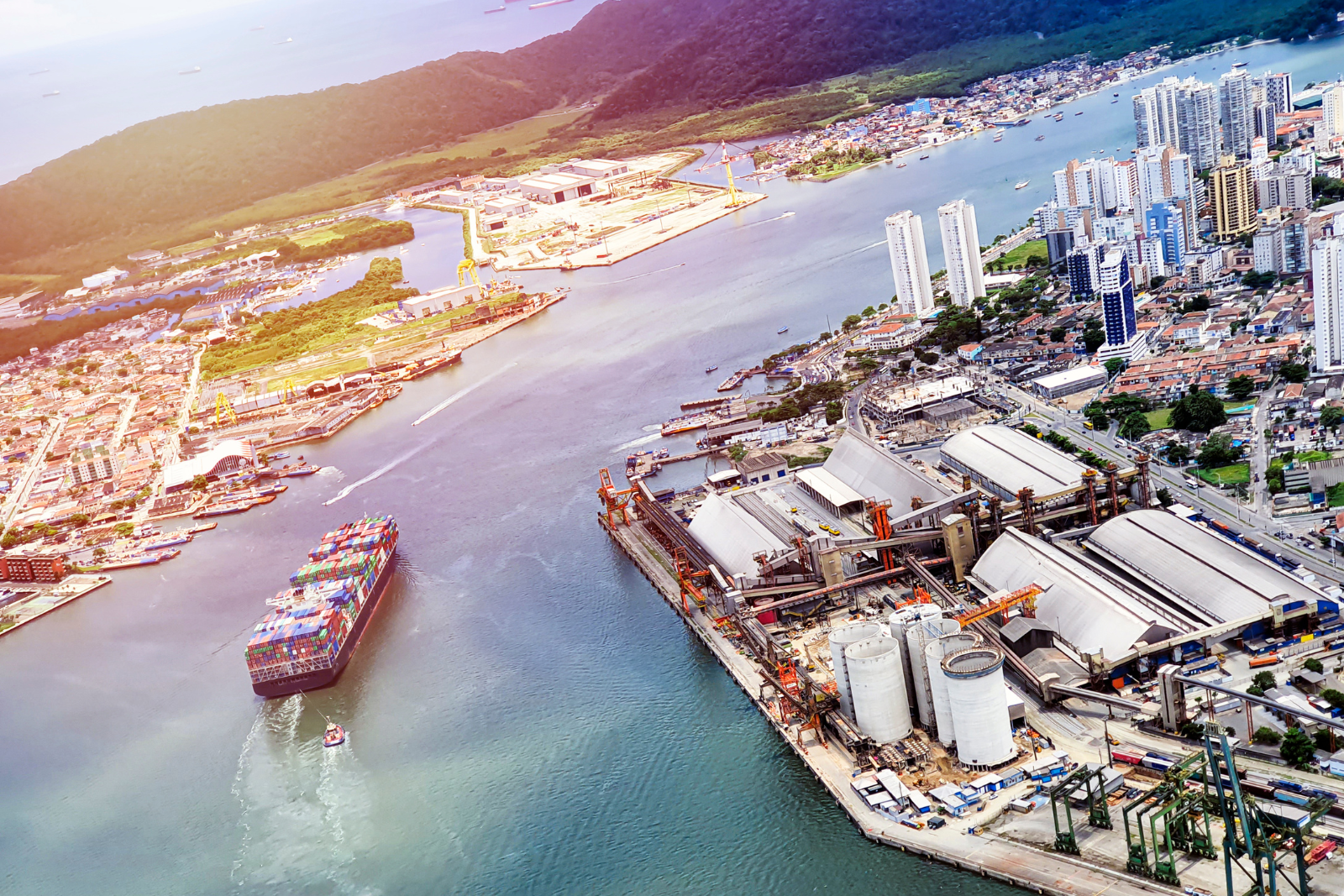 TÚNEL SANTOS-GUARUJÁ